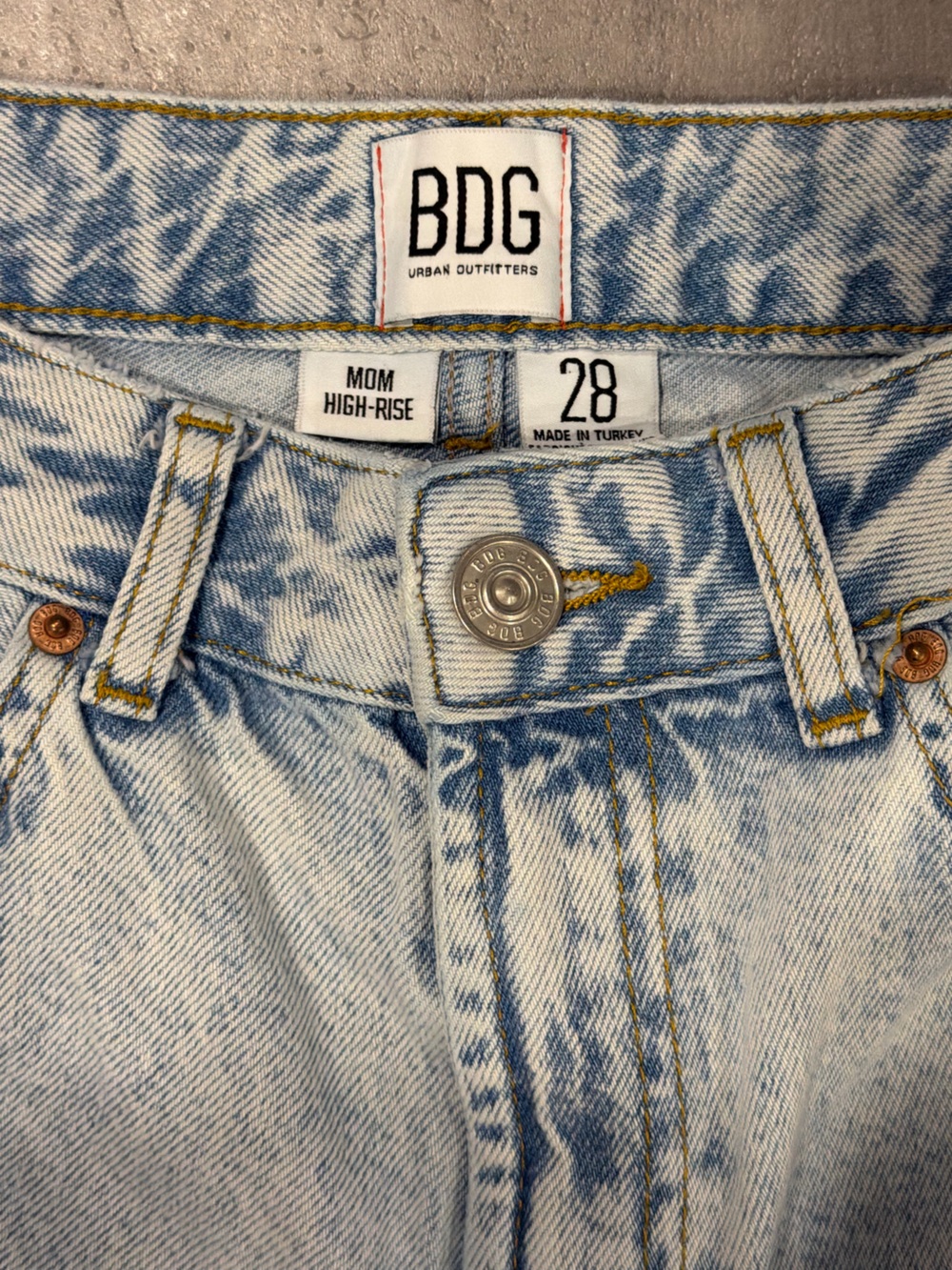BDG Mom High-Rise Acid Wash Jeans - Light Blue